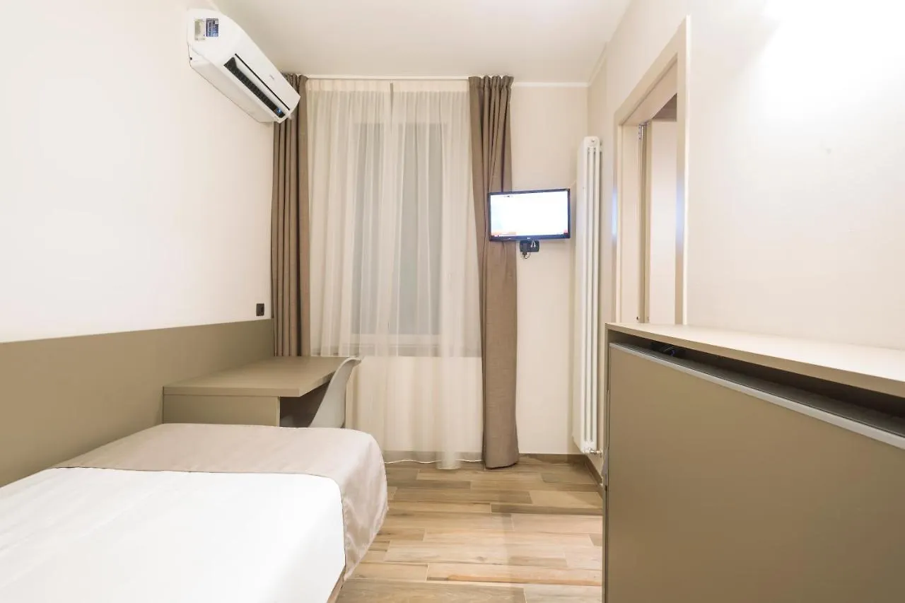 Hotel Baia Di Pare Valmadrera