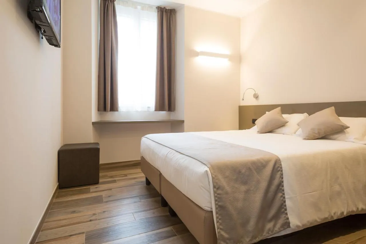 **  Hotel Baia Di Pare Valmadrera Italy